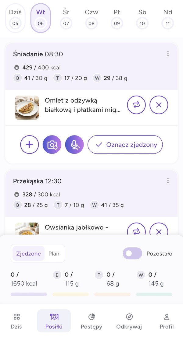 Ekran aplikacji: posiłki na dzień z kalorycznością i makroskładnikami